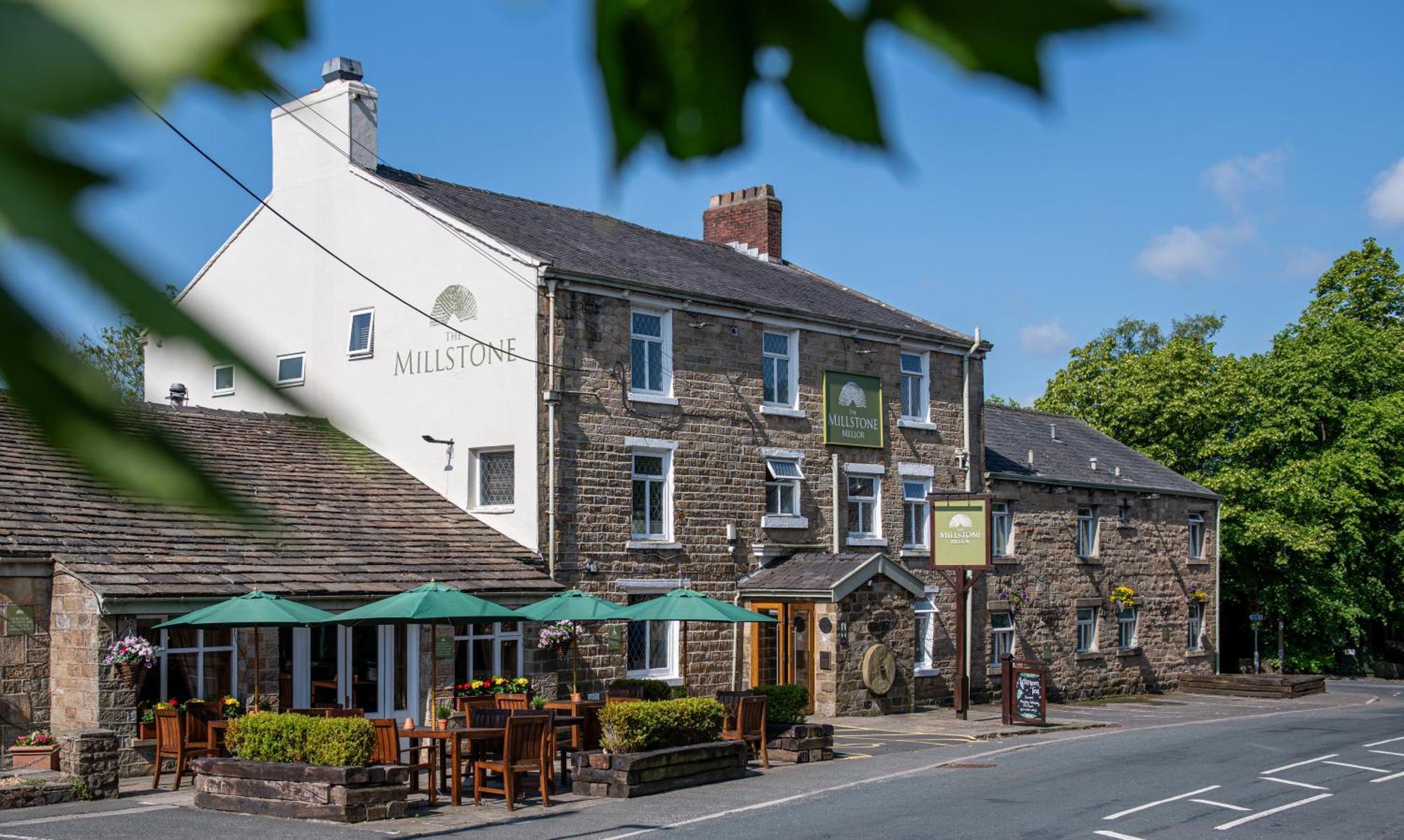 Отель The Millstone, Mellor Блэкберн Экстерьер фото The Millstone Inn